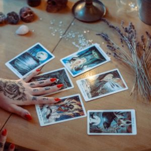 Read more about the article I Went To a Tarot Reader: What Did She Get Right?